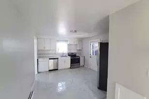 180 Norway St, Watertown, CT 06779 - Photo 3