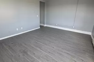 413 E Main St, Bridgeport, CT 06608 - Photo 9