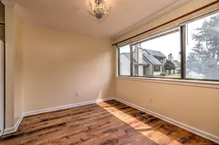 85 Viscount Dr, Milford, CT 06460 - Photo 13