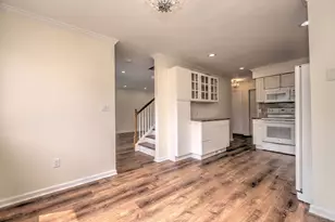 85 Viscount Dr, Milford, CT 06460 - Photo 11