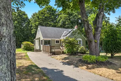 24 Pine Street, Waterford, CT 06385 - Photo 1
