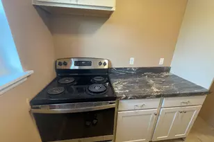 24 Merrill St, Hartford, CT 06106 - Photo 17