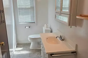 21 Oakwood St, East Hartford, CT 06108 - Photo 15