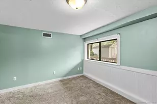 94 Old Town Farm Rd, Woodbury, CT 06798 - Photo 27