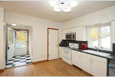 30 Pearl Street, Meriden, CT 06450 - Photo 9