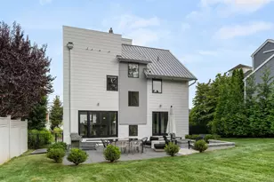 200 Hillspoint Rd, Westport, CT 06880 - Photo 37