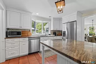 104 Bentwood Rd, West Hartford, CT 06107 - Photo 11