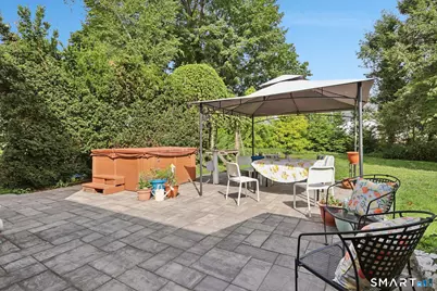 104 Bentwood Road, West Hartford, CT 06107 - Photo 37