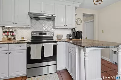 104 Bentwood Road, West Hartford, CT 06107 - Photo 9