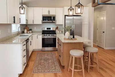 25 First Avenue, Enfield, CT 06082 - Photo 3