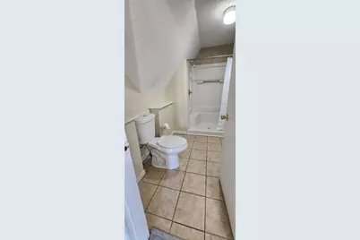 214 Blohm Street #3rd fl, West Haven, CT 06516 - Photo 15