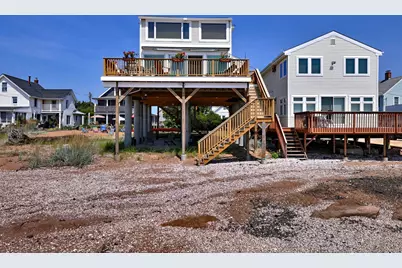 4 Cambridge Court, East Haven, CT 06512 - Photo 3