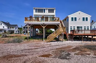 4 Cambridge Ct, East Haven, CT 06512 - Photo 3