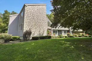 146 Lantern Park Ln S, Southbury, CT 06488 - Photo 11