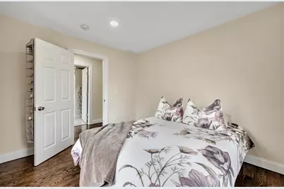 550 New Hanover Avenue, Meriden, CT 06451 - Photo 17