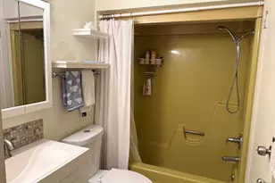 92 Shepards Knoll Dr, Hamden, CT 06514 - Photo 19