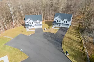 2 Brookview Heights Ct, Shelton, CT 06484 - Photo 3