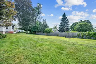 38 Prospect Pl, Bristol, CT 06010 - Photo 37