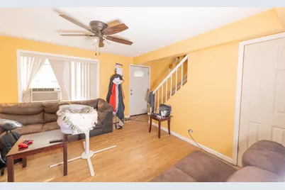 14 Court A Building 23, Bridgeport, CT 06610 - Photo 3