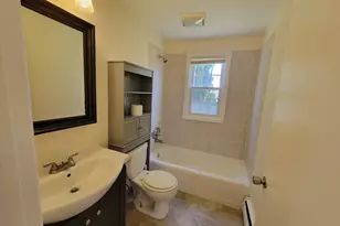 133 Charter Oak Ave, East Haven, CT 06512 - Photo 5