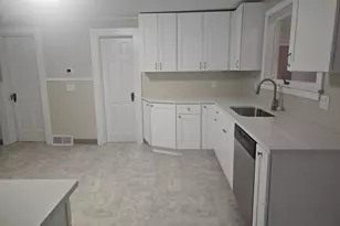 8 Cliff St, Naugatuck, CT 06770 - Photo 3