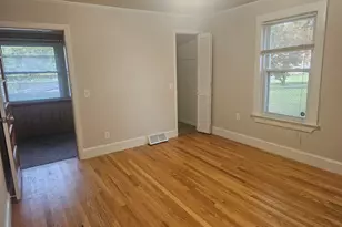 8 Cliff St, Naugatuck, CT 06770 - Photo 7