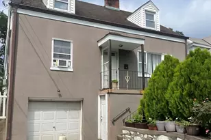 28 Anderson St, Stamford, CT 06902 - Photo 3