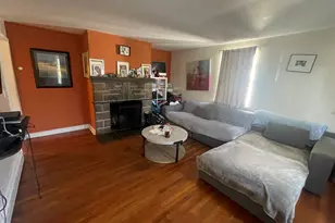 28 Anderson St, Stamford, CT 06902 - Photo 5