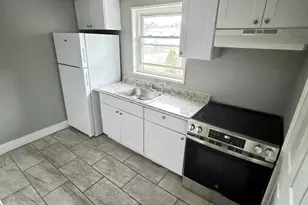 1275 Quinnipiac Ave, New Haven, CT 06513 - Photo 3