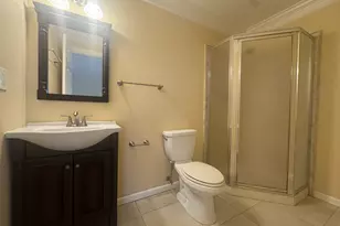 2675 Park Ave, Bridgeport, CT 06604 - Photo 17