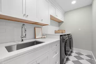 455 Lovely St, Avon, CT 06001 - Photo 15