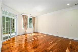 603 Brookside Ct, Newtown, CT 06470 - Photo 9