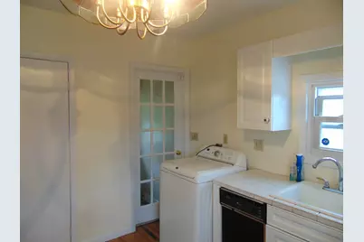 139 Chester Avenue, Waterbury, CT 06704 - Photo 15