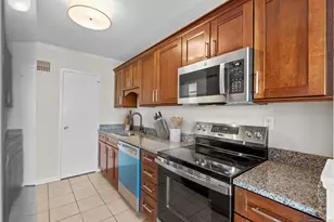 44 Strawberry Hill Ave, Stamford, CT 06902 - Photo 9