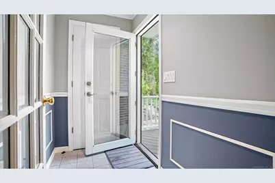 9 Trailside Drive, Norwalk, CT 06851 - Photo 5