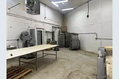 20 Union Avenue, Bridgeport, CT 06607 - Photo 13