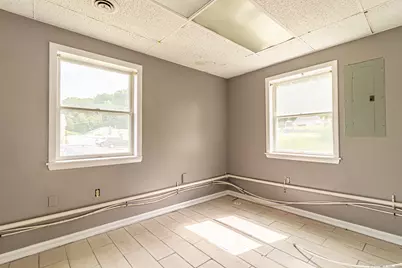 912 Norwich New London Turnpike, Montville, CT 06382 - Photo 33