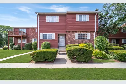 9 Patricia Road #C, Bridgeport, CT 06606 - Photo 1