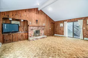 18 Skating Pond Rd, Trumbull, CT 06611 - Photo 9