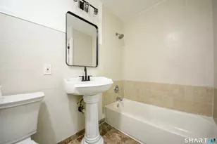 32 Towne House Rd, Hamden, CT 06514 - Photo 5