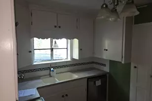 38 Sanford St, Seymour, CT 06483 - Photo 3