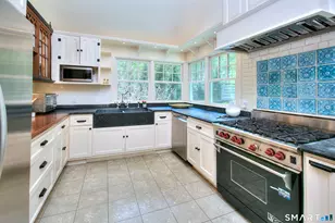 5 Tanglewood Ln, Westport, CT 06880 - Photo 11