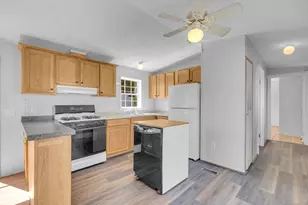 26 N Main St, Branford, CT 06405 - Photo 5