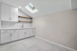 424 Racebrook Rd, Orange, CT 06477 - Photo 29