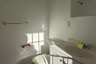 303 Central Ave, Norwich, CT 06360 - Photo 9