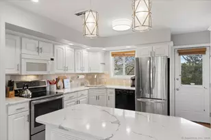 146 Chittenden Field Ln, Madison, CT 06443 - Photo 5