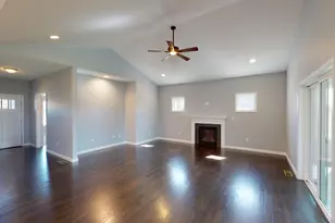 318 Capen St, Windsor, CT 06095 - Photo 3