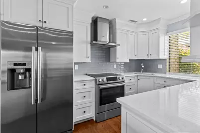 199 Gregory Boulevard #APT D2, Norwalk, CT 06855 - Photo 9