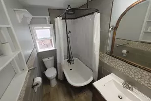 15 Stock Pl St, Manchester, CT 06042 - Photo 9