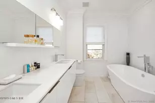 1 Home Pl, Greenwich, CT 06830 - Photo 11